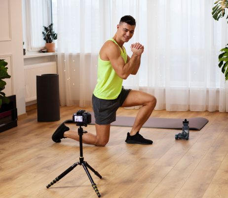 full-shot-man-training-home_II